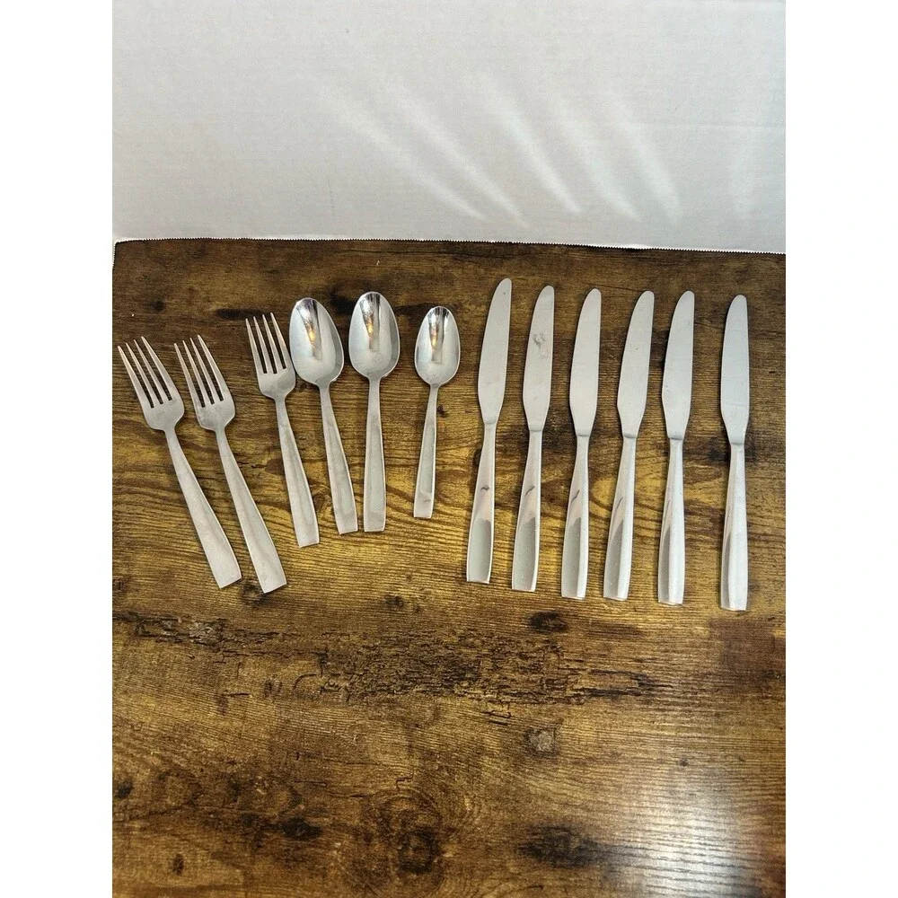 Oneida Stainless Flatware Mixed Lot 12 Pc Replacement Fork Spoon Knife Set